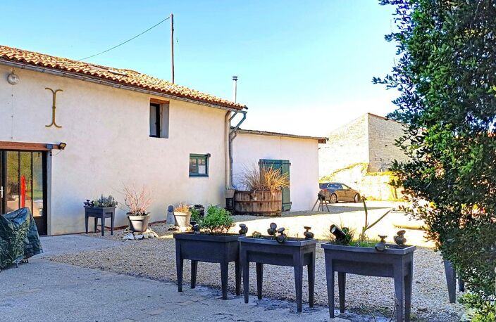 Vente Maison/villa 8 pièces — photo 3