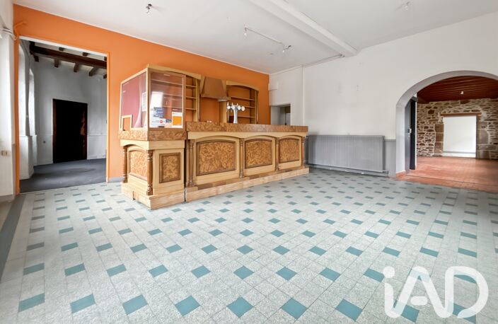 Vente Maison/villa 10 pièces — photo 2