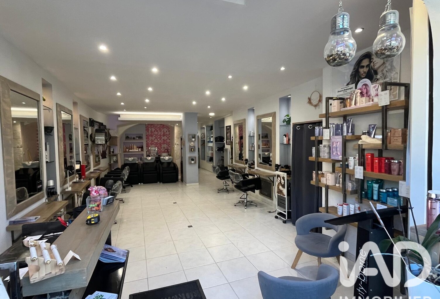 Vente Local commercial 69 m&sup2; — photo 1