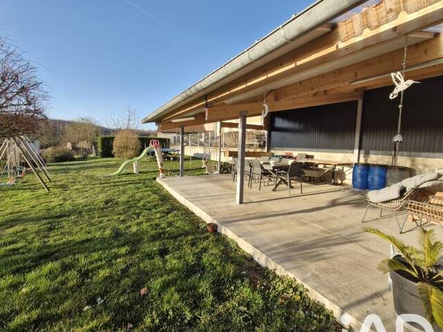 Vente Maison/villa 8 pièces — photo du bien