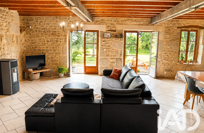 Vente Maison/villa 16 pièces — photo 2