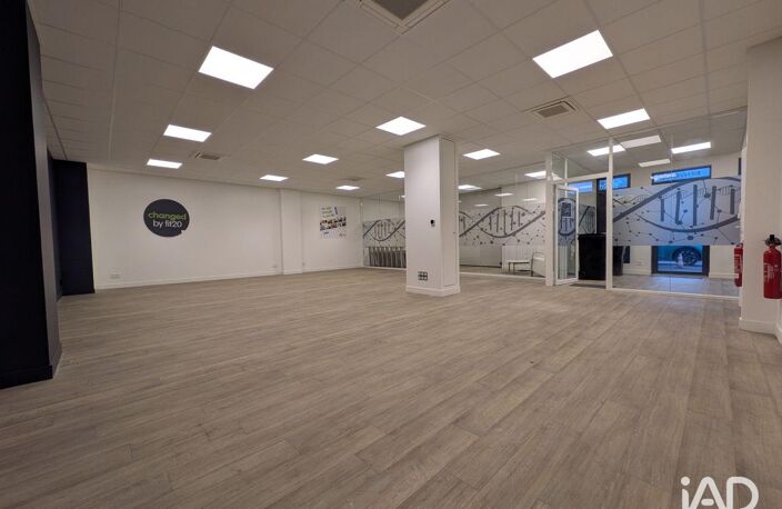 Location Boutique/Local commercial 250 m&sup2; — photo 3