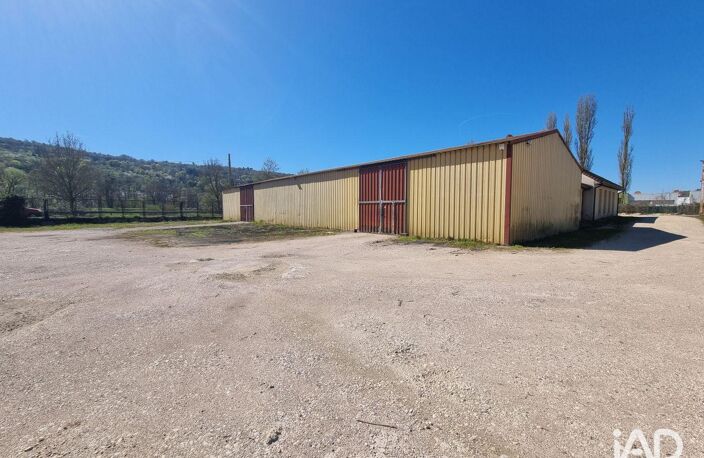 Location Local d'activités 604 m&sup2; — photo 4