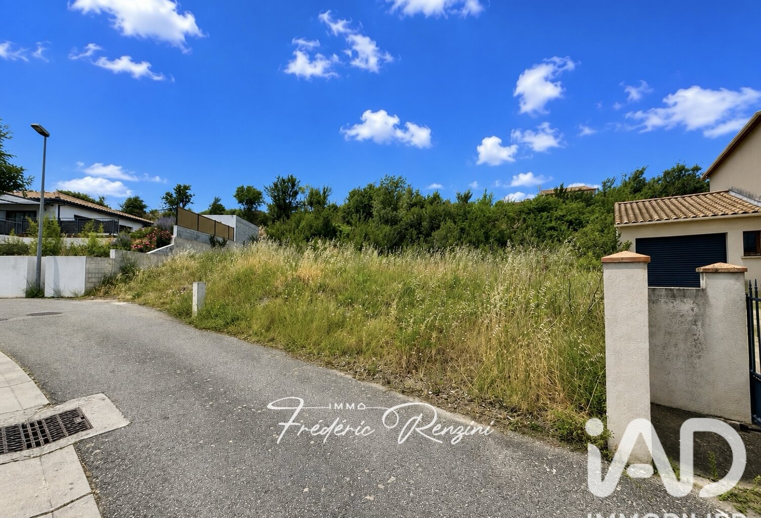 Vente Terrain à bâtir 600 m&sup2; — photo 1