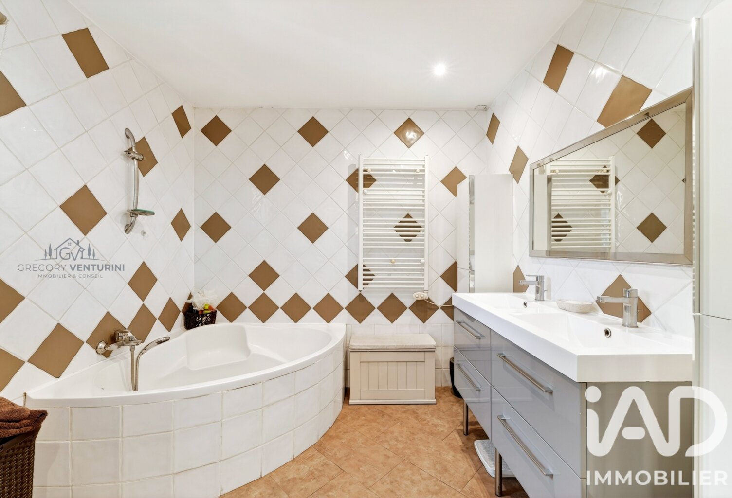 Vente Bastide 8 pièces — photo 1