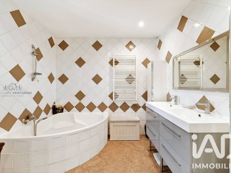 Vente Bastide 8 pièces — photo 1