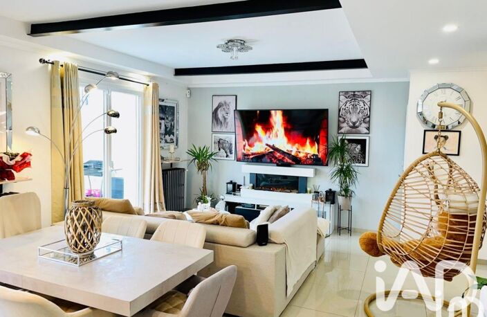 Vente Maison/villa 10 pièces — photo 2