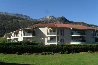 Appartement 3 pièces 865 €