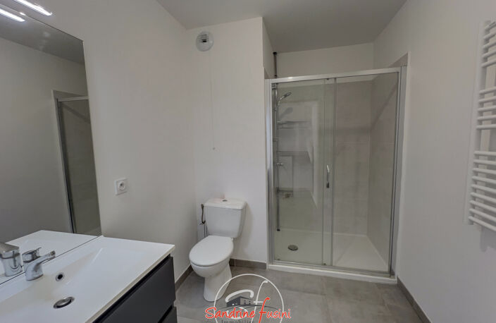 APPARTEMENT 2P AVEC PARKING EN SOUS-SOL — photo 3