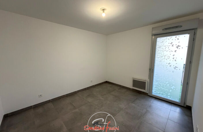 APPARTEMENT 2P AVEC PARKING EN SOUS-SOL — photo 4