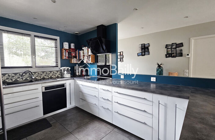  Maison à vendre à Léognan avec piscine et jardin — photo 2