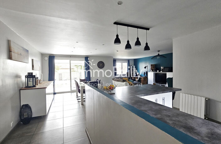  Maison à vendre à Léognan avec piscine et jardin — photo 3