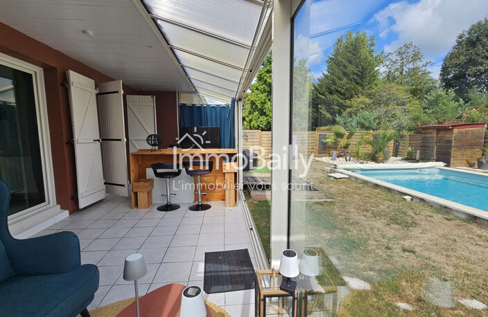  Maison à vendre à Léognan avec piscine et jardin — photo 5
