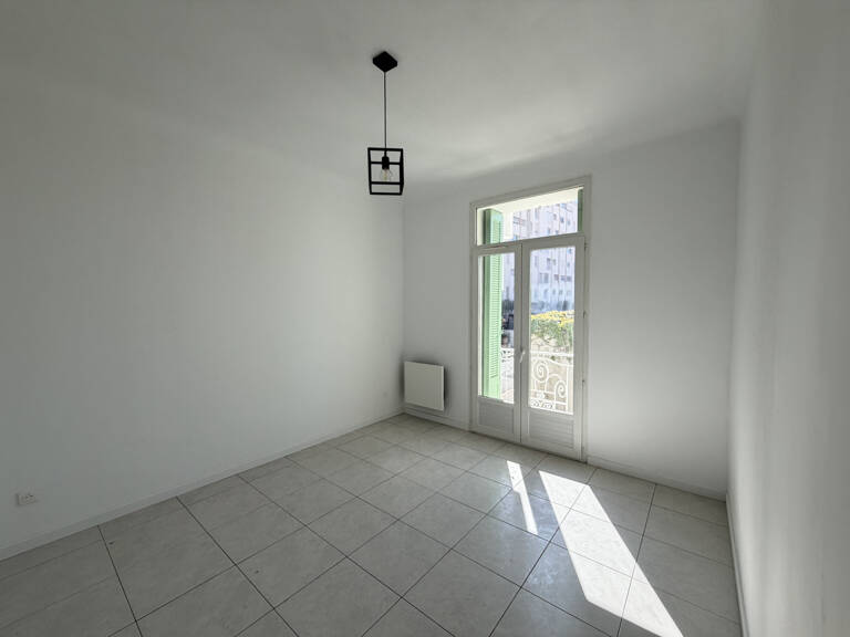 LE MOURILLON T3 TRAVERSANT ENTIEREMENT RENOVE + CAVE — photo 1