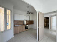 LE MOURILLON T3 TRAVERSANT ENTIEREMENT RENOVE + CAVE — photo 2
