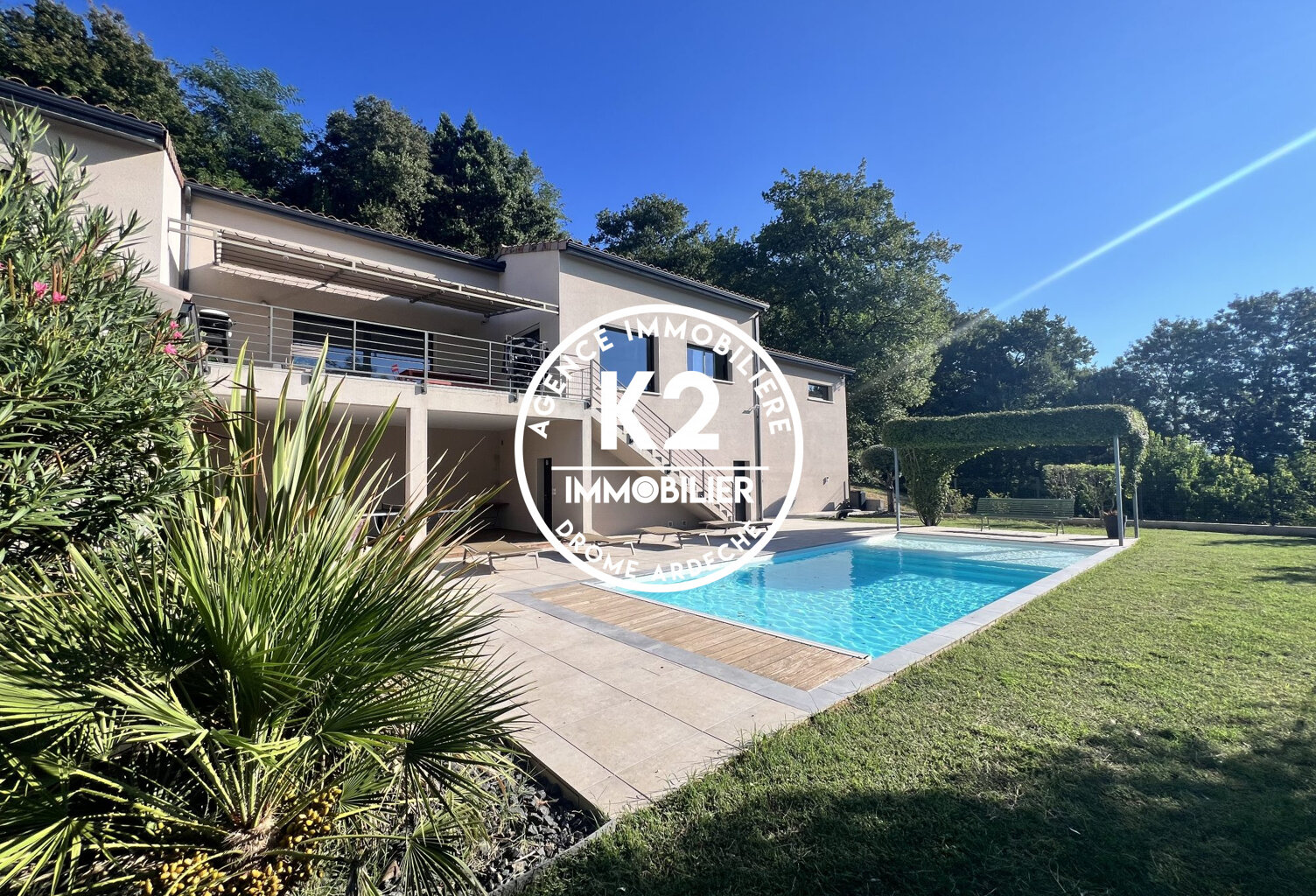 PROPRIETE D'EXCEPTION MONTELIMAR — photo 1