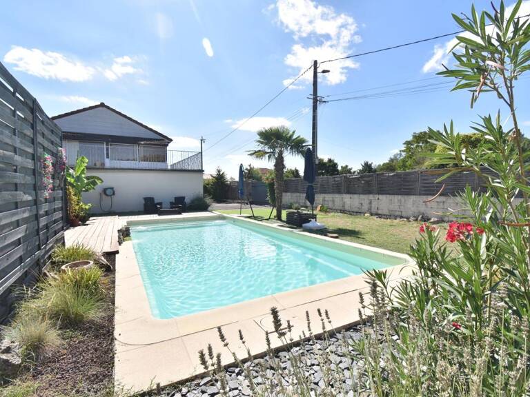 Maison À Vendre — photo 1