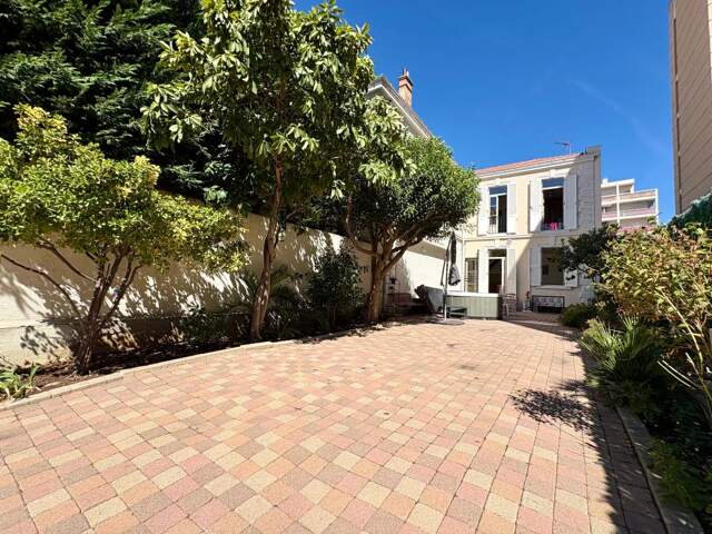 MAISON MITOYENNE QUARTIER EUROPE ! PROCHE DE TOUT ! PARKING — photo du bien