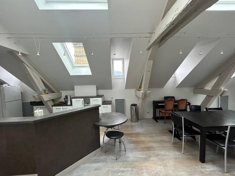 aix les bains appartement 5 pièces 145 m2 environ 4 chambres , 3 caves, garage — photo 1