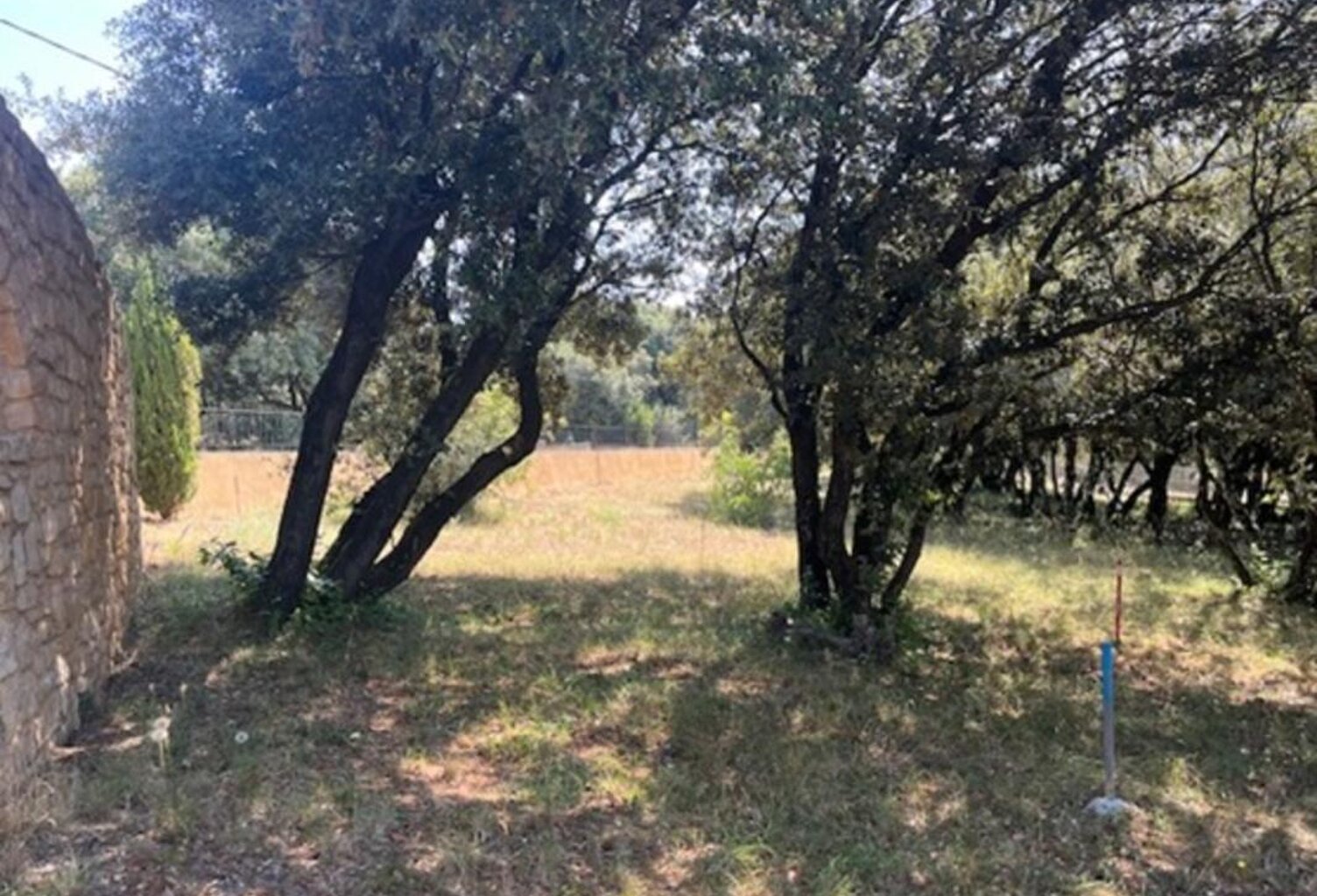 Terrain constructible  boisé à vendre de 1 355 m² sur les hauteurs de BOURG SAINT ANDEOL (07) au calme, à l'abri du vent — photo 1