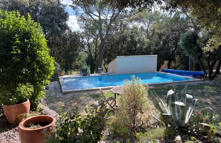 ST RESTITUT, rare, maison contemporaine de 193 m² hab plus garage et piscine 10X5 sur 2000 m boisés de chênes au calme — photo 2