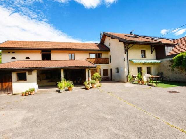 Maison à vendre 6 pièces  ARTHAZ PONT NOTRE DAME (74) — photo du bien