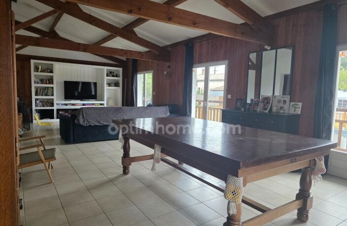Maison familiale 220 m² – DPE B – Piscine – Grand garage – Plus de 6 300 m² de terrain – Le Fleix — photo 2