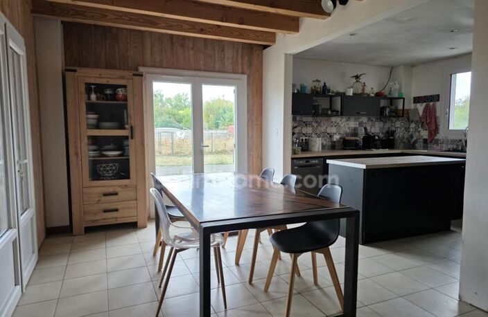 Maison familiale 220 m² – DPE B – Piscine – Grand garage – Plus de 6 300 m² de terrain – Le Fleix — photo 3