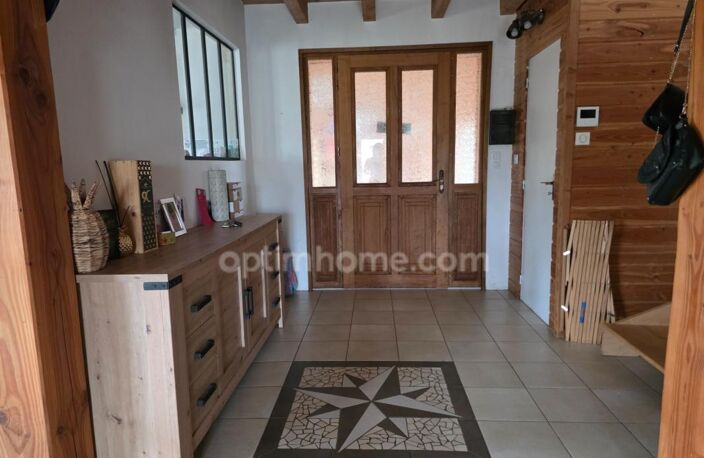 Maison familiale 220 m² – DPE B – Piscine – Grand garage – Plus de 6 300 m² de terrain – Le Fleix — photo 5