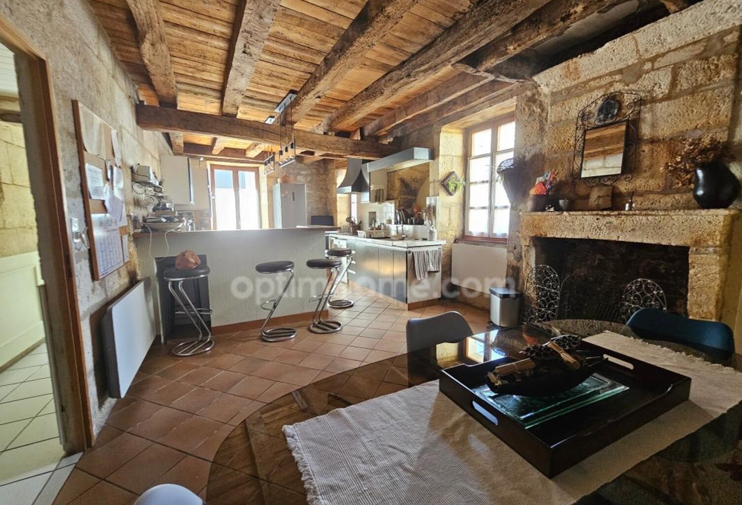 Maison de 156 m² Charme de la pierre et beaux volumes au cœur de L'Houmeau  ANGOULEME (16) — photo 1