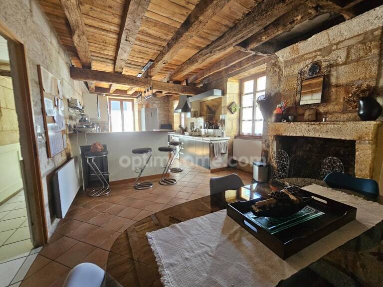 Maison de 156 m² Charme de la pierre et beaux volumes au cœur de L'Houmeau  ANGOULEME (16) — photo 1