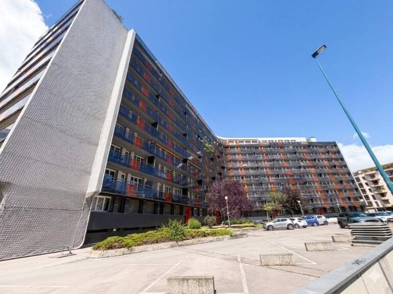 Appartement T4–102 m²–3 parkings, balcon,ascenseur-Centre-ville Clermont-Ferrand (63)-Profession libérale — photo 1