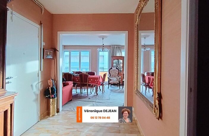 Appartement T4–102 m²–3 parkings, balcon,ascenseur-Centre-ville Clermont-Ferrand (63)-Profession libérale — photo 4