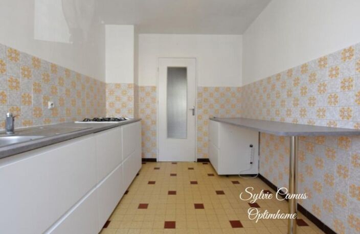 Appartement 4/5 pièces avec balcon, ascenseur et vue sur parc –Firminy-94 000€ — photo 3