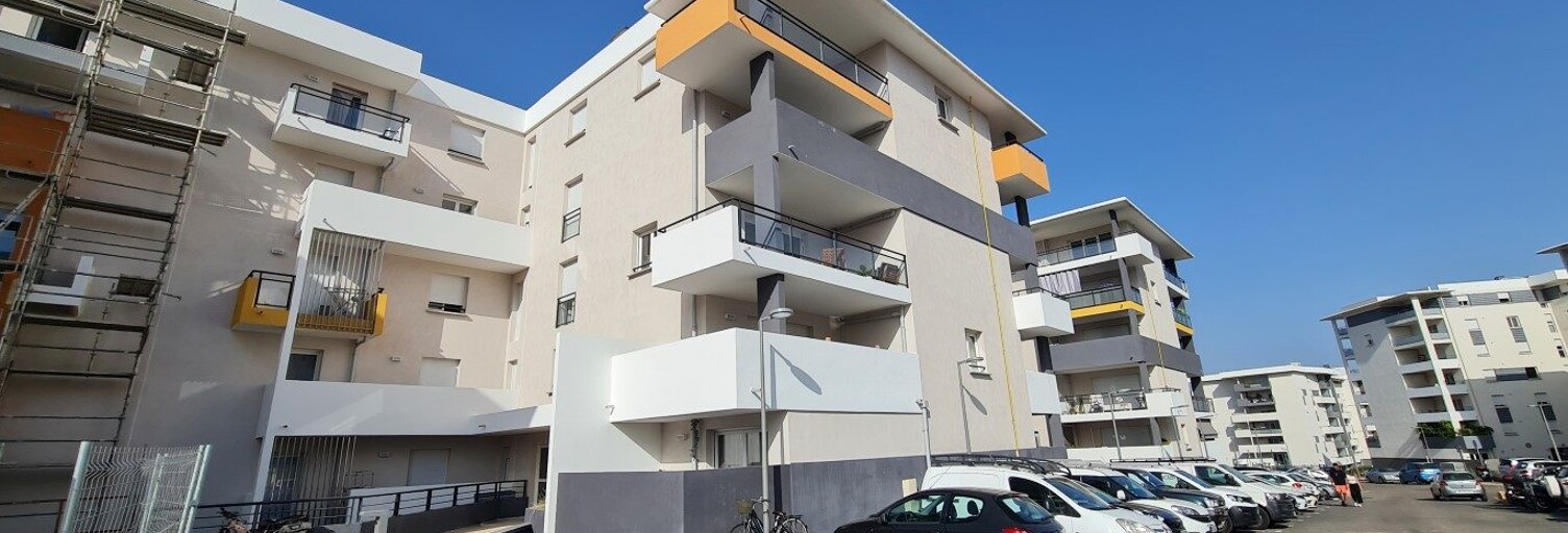 Garage  16 m² à louer à Ajaccio (20090)