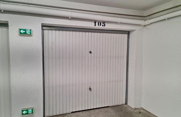 BOX FERME CARRE BODICCIONE LOT 105 — photo 3