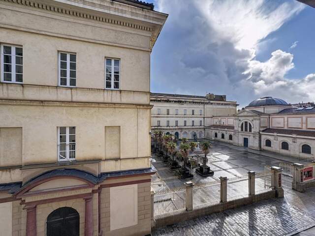 BEAU F2 MEUBLÉ RUE FESCH — photo du bien