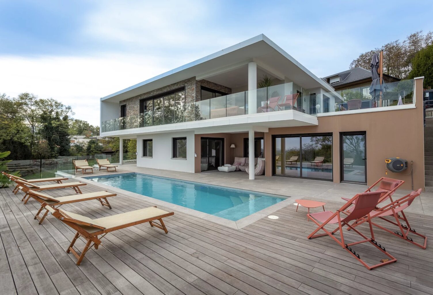 Maison Californienne CHAMBERY LES MONTS — photo 1