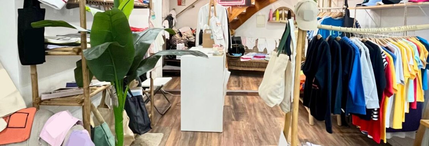 Commerce  65 m² à louer à Hyères (83400)