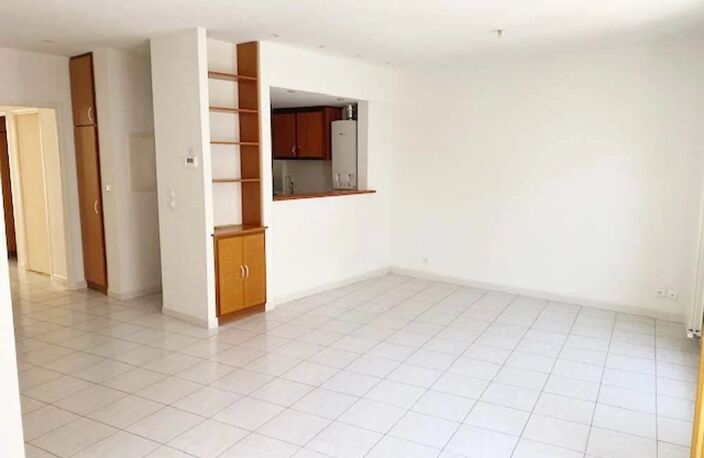 Avignon Intra-Muros, proche des Carmes. Appartement P3 (77 m²) a — photo 5