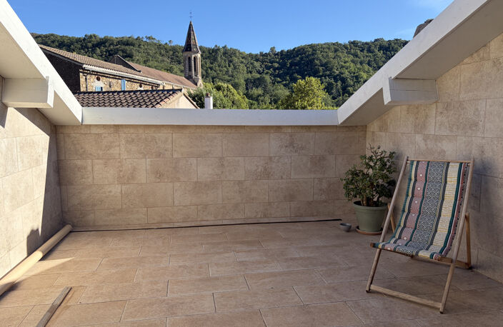 COLLOBRIERES ELEGANT DUPLEX AVEC TERRASSE — photo 4