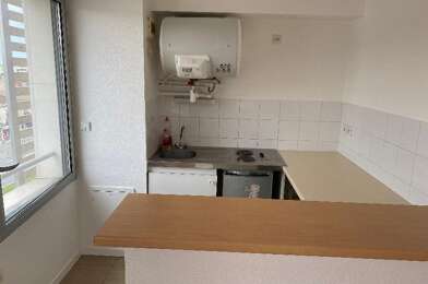 Appartement 1 pièces 700 €