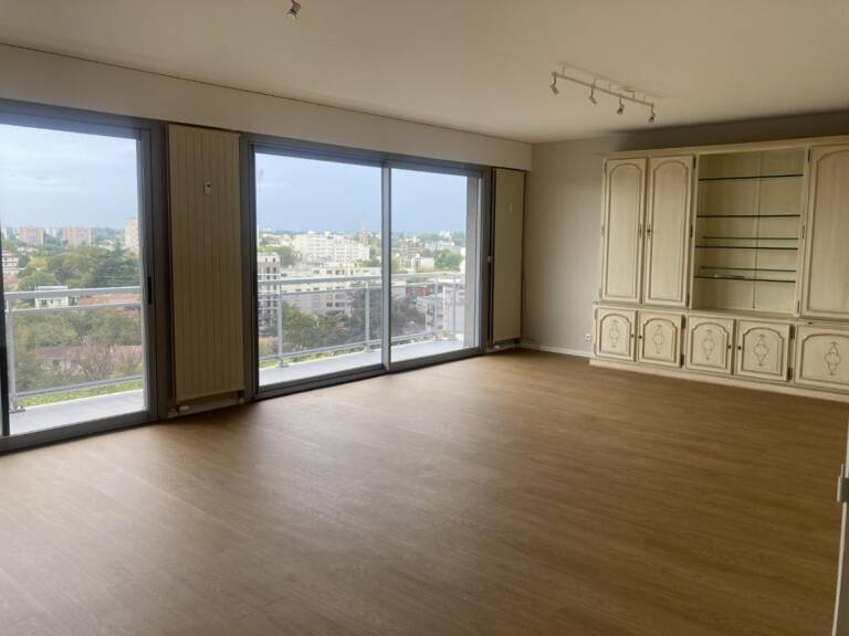 T3 rénové 9ème étage, vue imprenable — photo 1