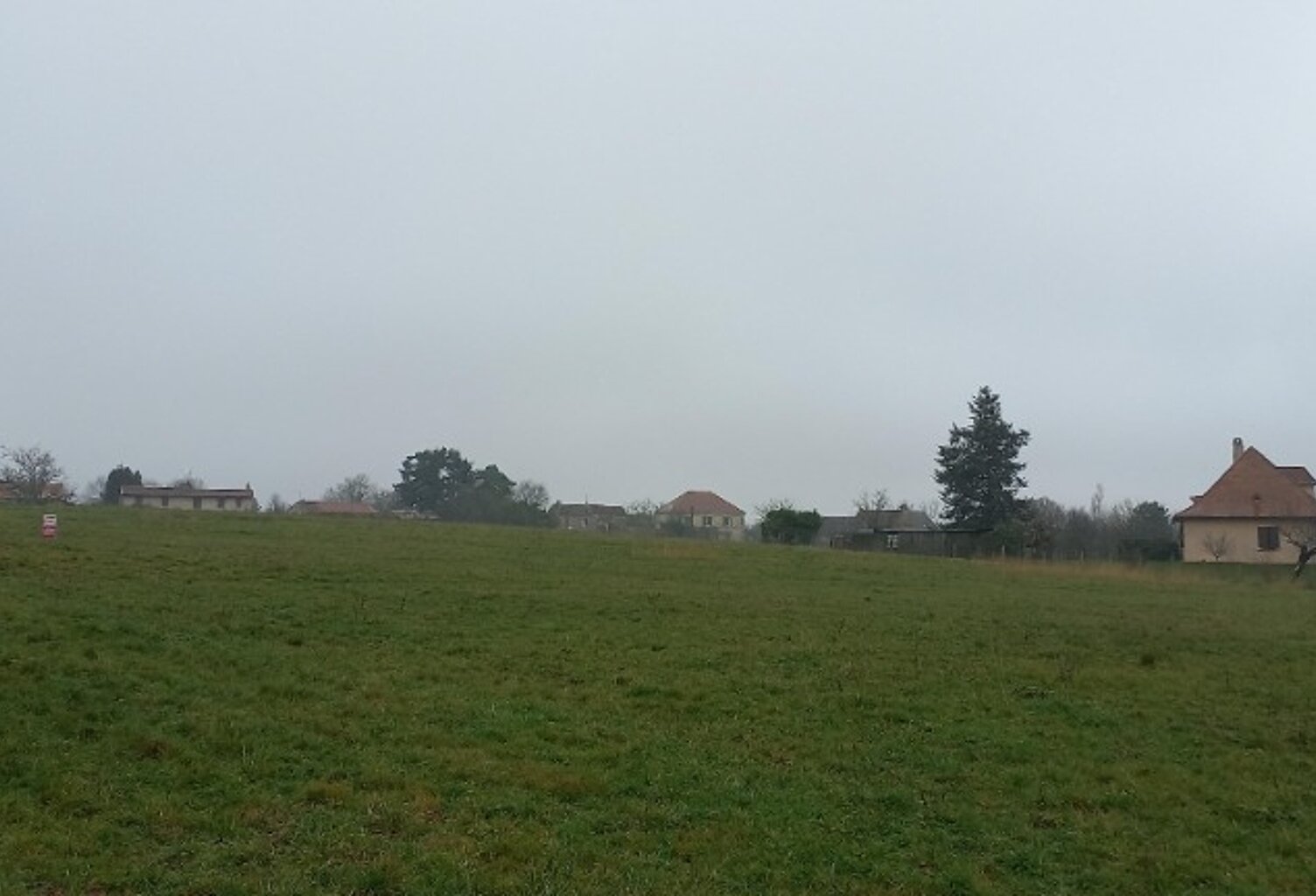 Terrain à bâtir à Saint-Géry (24400) — photo 1