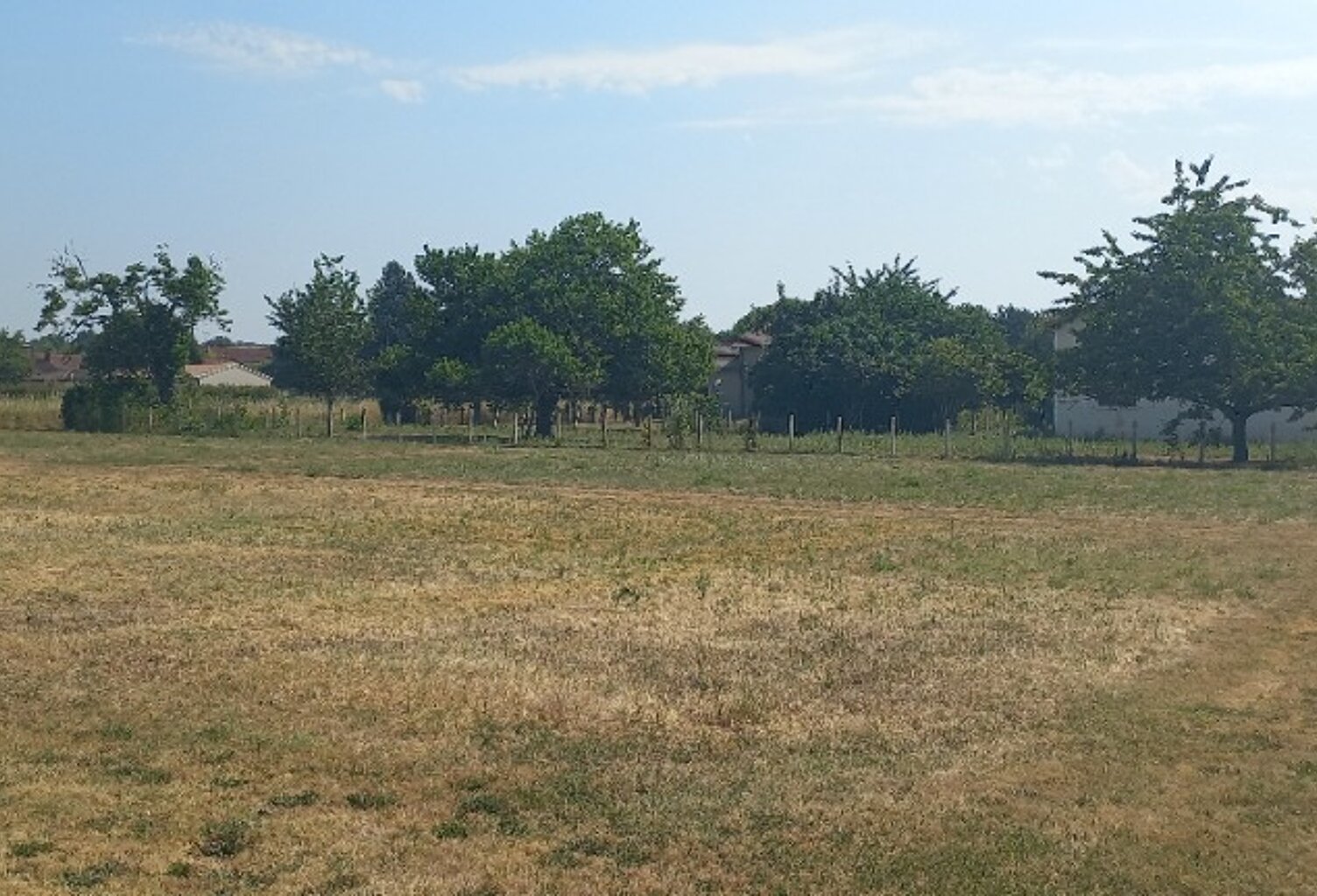 Terrain à bâtir à Saint-Front-de-Pradoux (24400) — photo 1