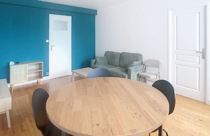 Appartement À Louer meublé — photo 2