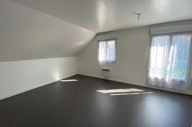 Appartement 3 pièces 1060 €