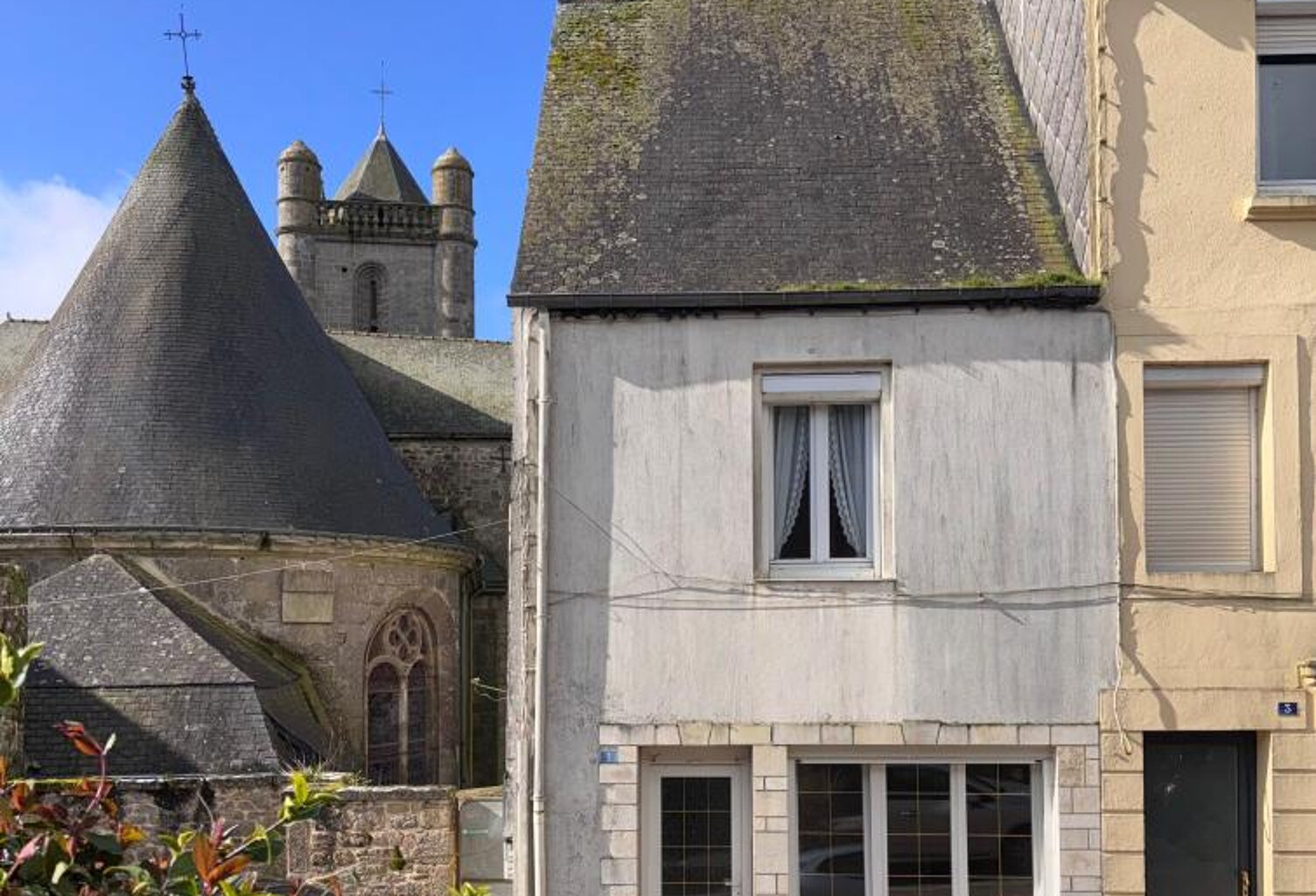 Maison de ville idéalement située à Rostrenen — photo 1
