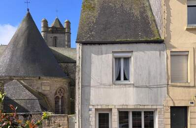 Maison de ville idéalement située à Rostrenen — photo du bien