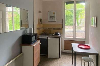 Appartement 1 pièces 470 €